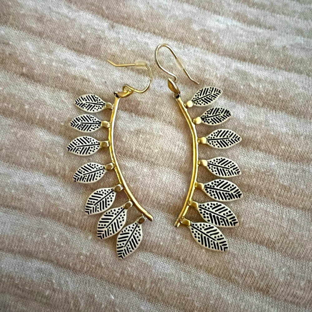 Stella and Dot Earrings